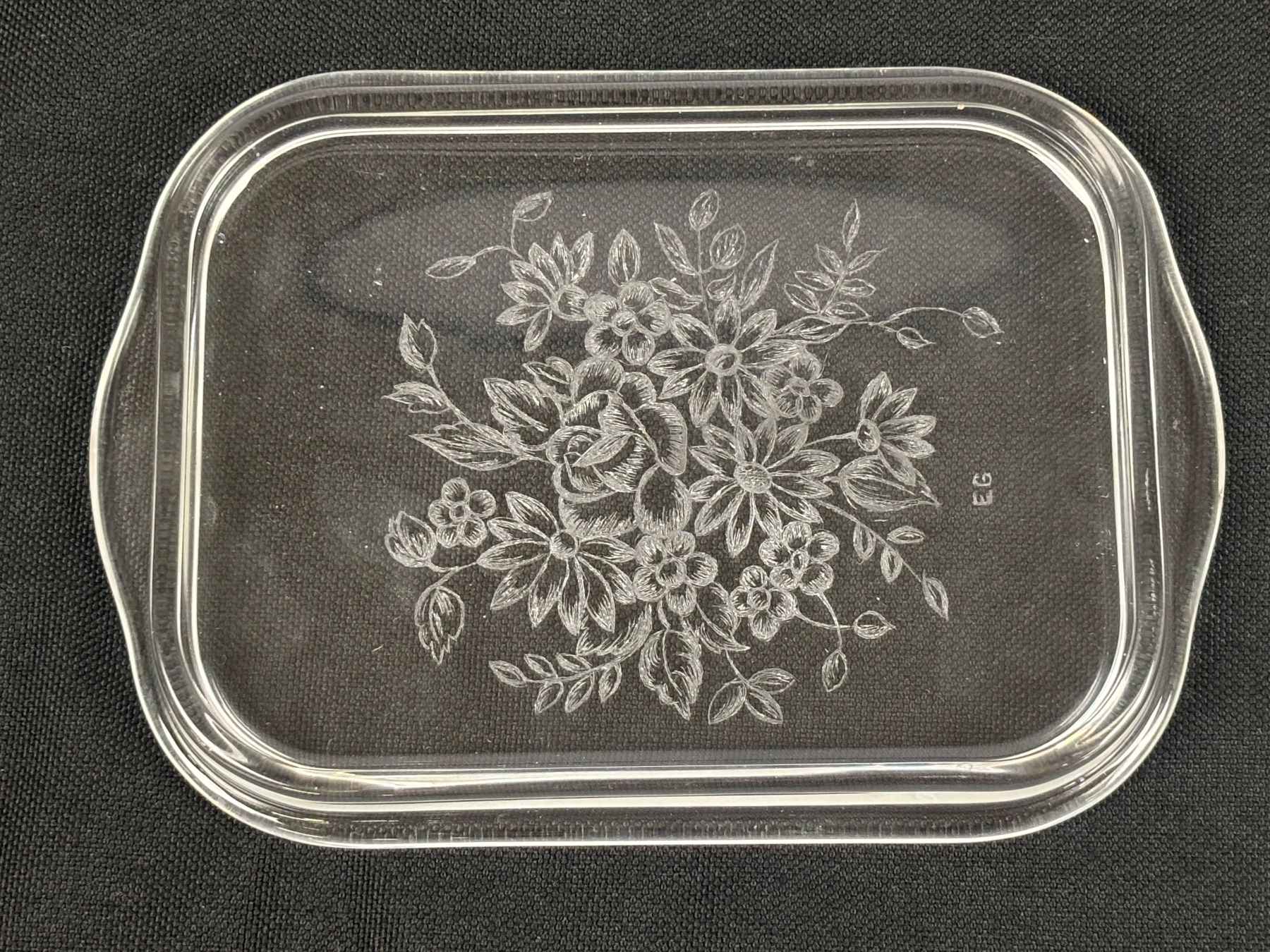 Plateaux: Glasplatte mit Blumenmuster – D'occasion à Wettingen par Wendemarket 1
