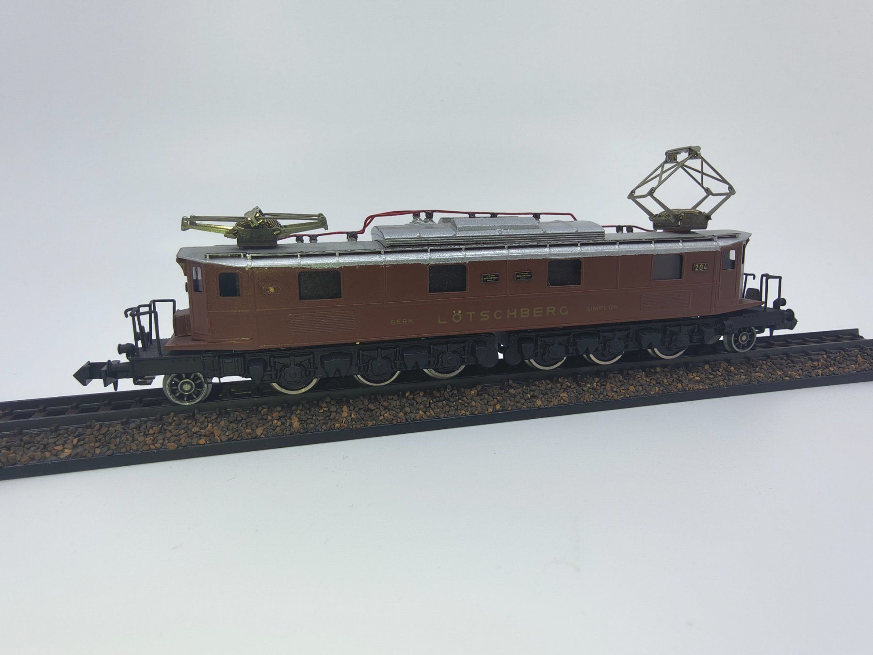 Lemaco Modellini di ferrovie: Lemaco Ae 6/8 204, braun, Analog – Usato da Wangs venduto da mobacom 1