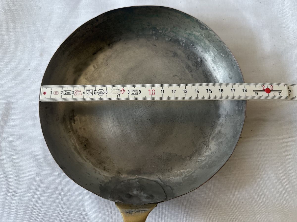 Padelle: Kupferpfanne mit Messinggriff 18cm Durchmesser Vintage – Usato da Zürich venduto da Chaeffeler 3
