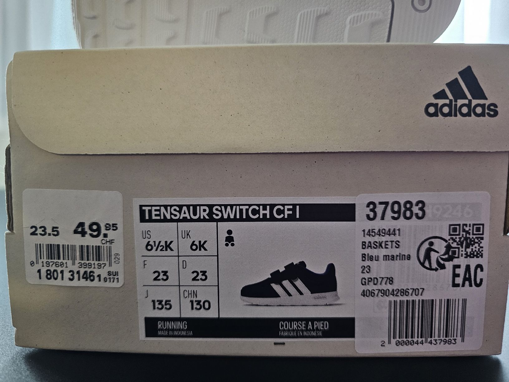 Adidas Scarpe per ragazzi: Adidas & Nike Kinderschuhe – Nuovo e nell'imballaggio originale da Zürich venduto da sav_8c2f 3