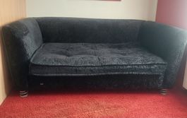 Kuscheliges schwarzes BRETZ-Sofa mit Federbeinen