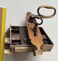 Antikes Türschloss Metall mit 1 Schlüssel funktionsfähig