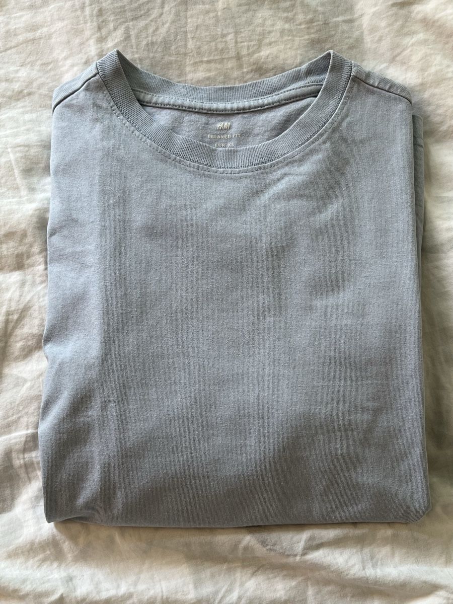 H&M T-Shirts: H&M T-Shirt, hellgrau, Grösse XS, Baumwolle, oversized – Gebraucht aus Zürich von Richard_En_Passant