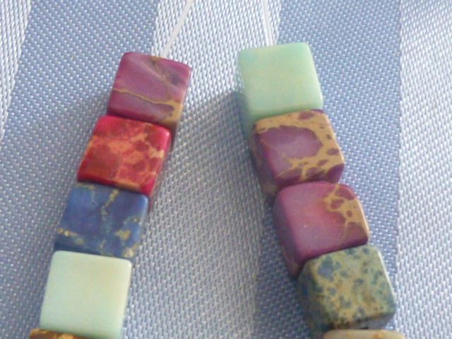 Perle (finte): 14 bunte Jaspis Perlen – Nuovo (secondo la descrizione) da Hinwil venduto da Glasperlen 3