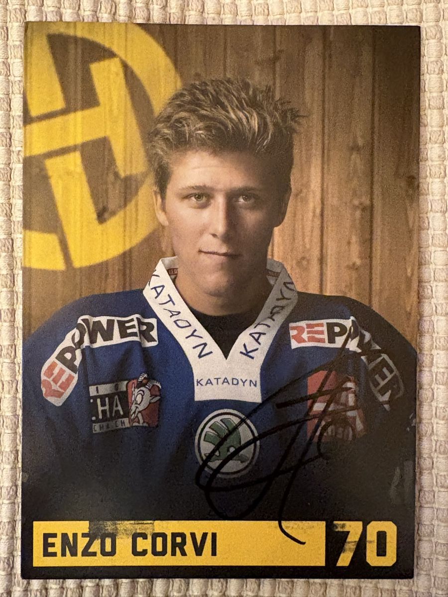 Autografi: Autogramm / HCD Eishokey / Enzo Corvi – Usato da Rümlang venduto da Kartenpost1