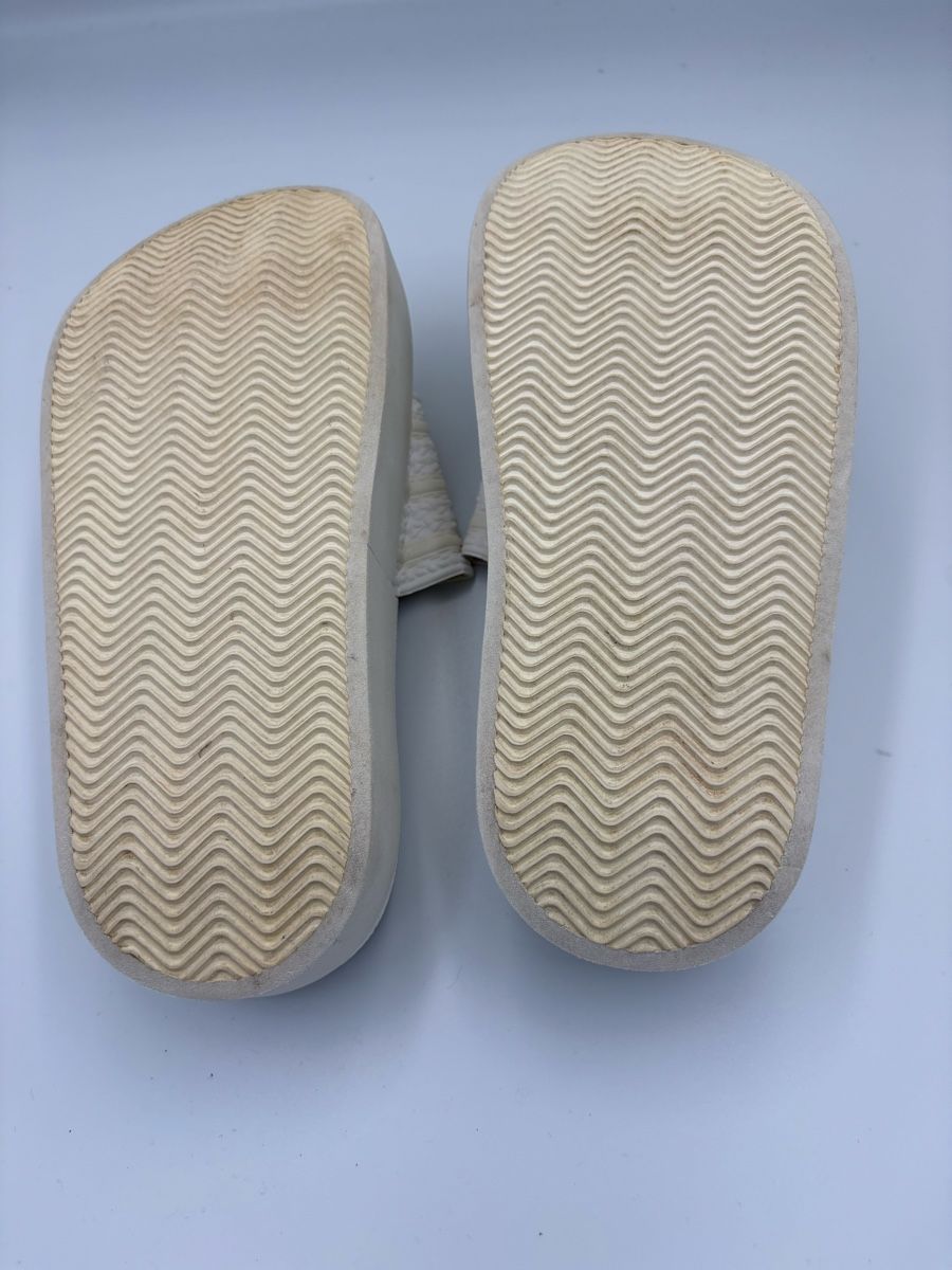 Adidas Damenschuhe: Adilette Bonega Grösse 38, weiss – Gebraucht aus Winterthur von Lepetitprince18 4