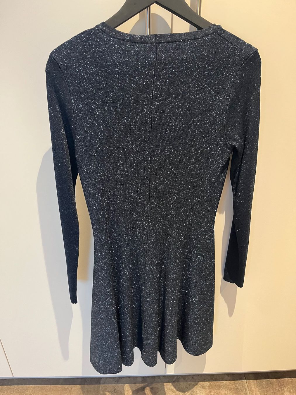 Kleider: Cocktailkleid – Gebraucht aus Rupperswil von jro_89b6 1