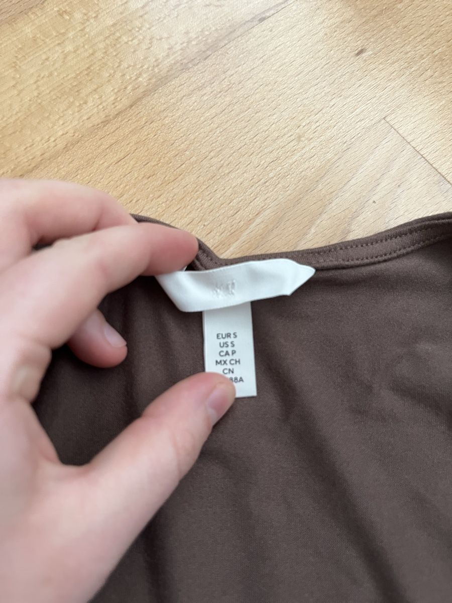 H&M Top: longsleeve braun – Nuovo (secondo la descrizione) da Zuzwil SG venduto da dieschnellemichelle 1