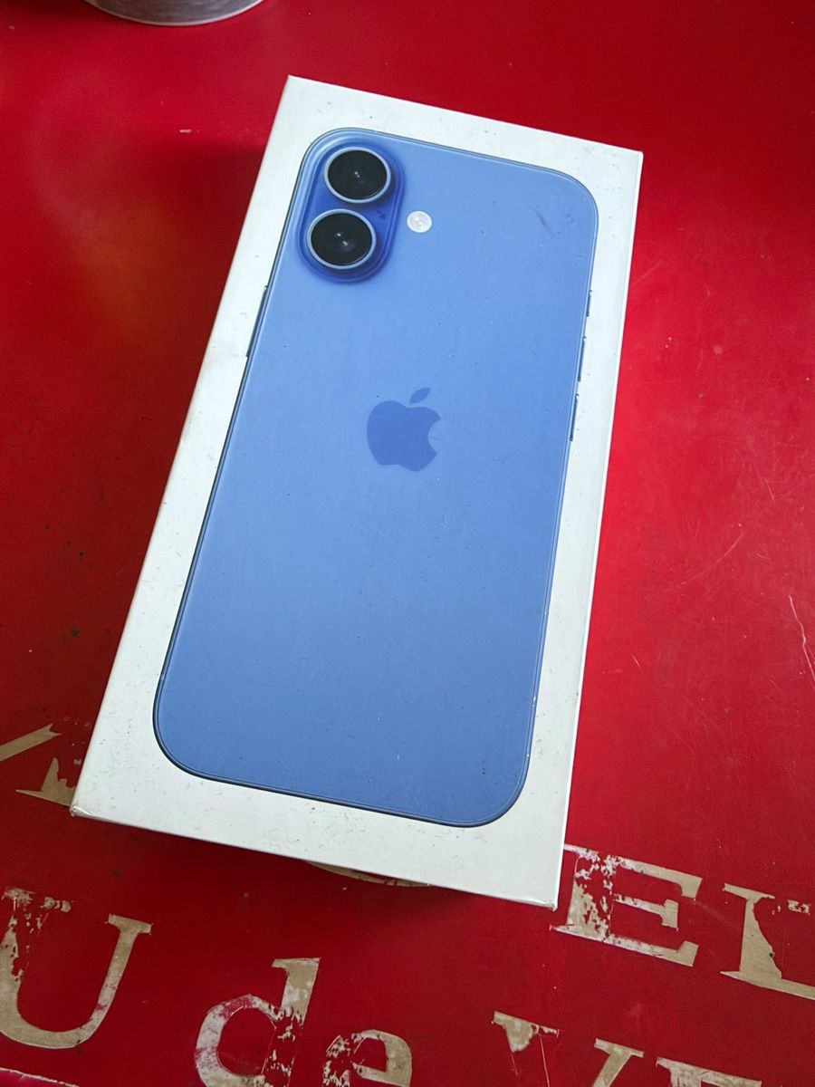 Apple Telefoni cellulari / Smartphones: IPhone 16 – Usato da Wetzikon ZH venduto da deb_8wcc 2
