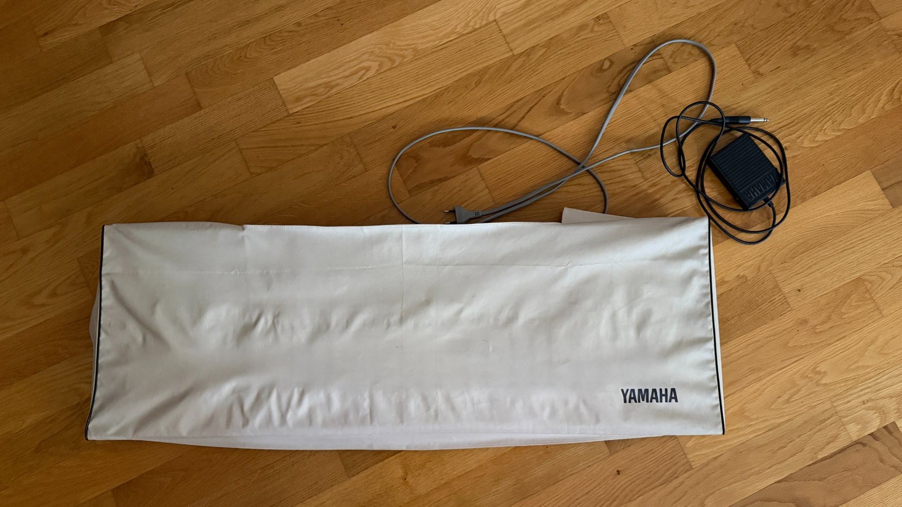 Yamaha Musikinstrumente: Defektes E-Piano YAMAHA CP7 – Defekt aus Zürich von Smultron 4