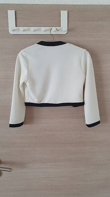 Giacche: Kurzer Blazer Gr. XS/S – Usato da Erschwil venduto da andora00 1