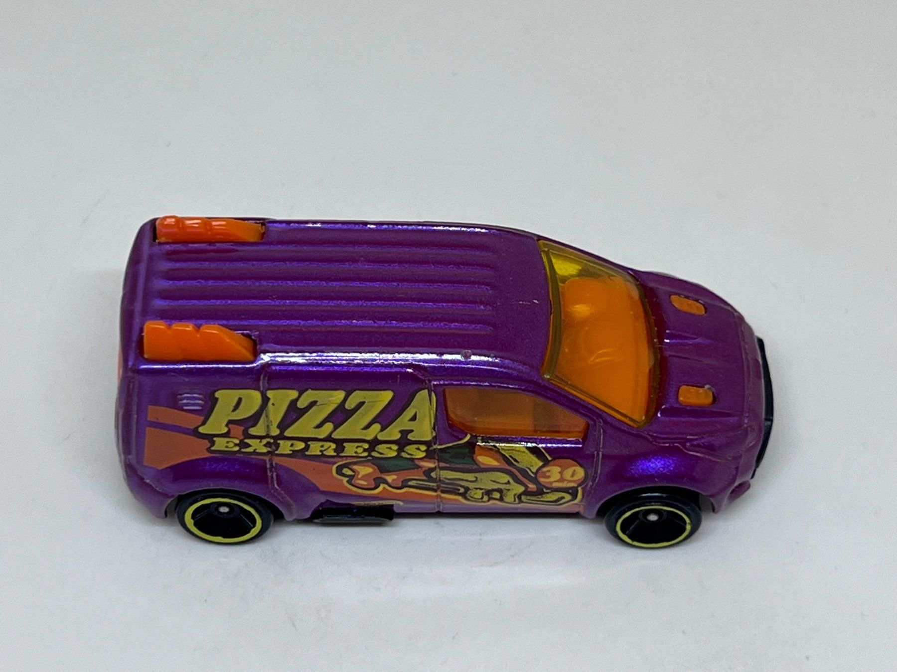 Hot Wheels Modellautos: Hot Wheels Ford Transit Connect #38 – Gebraucht aus Wildegg von LaaBoutique 1