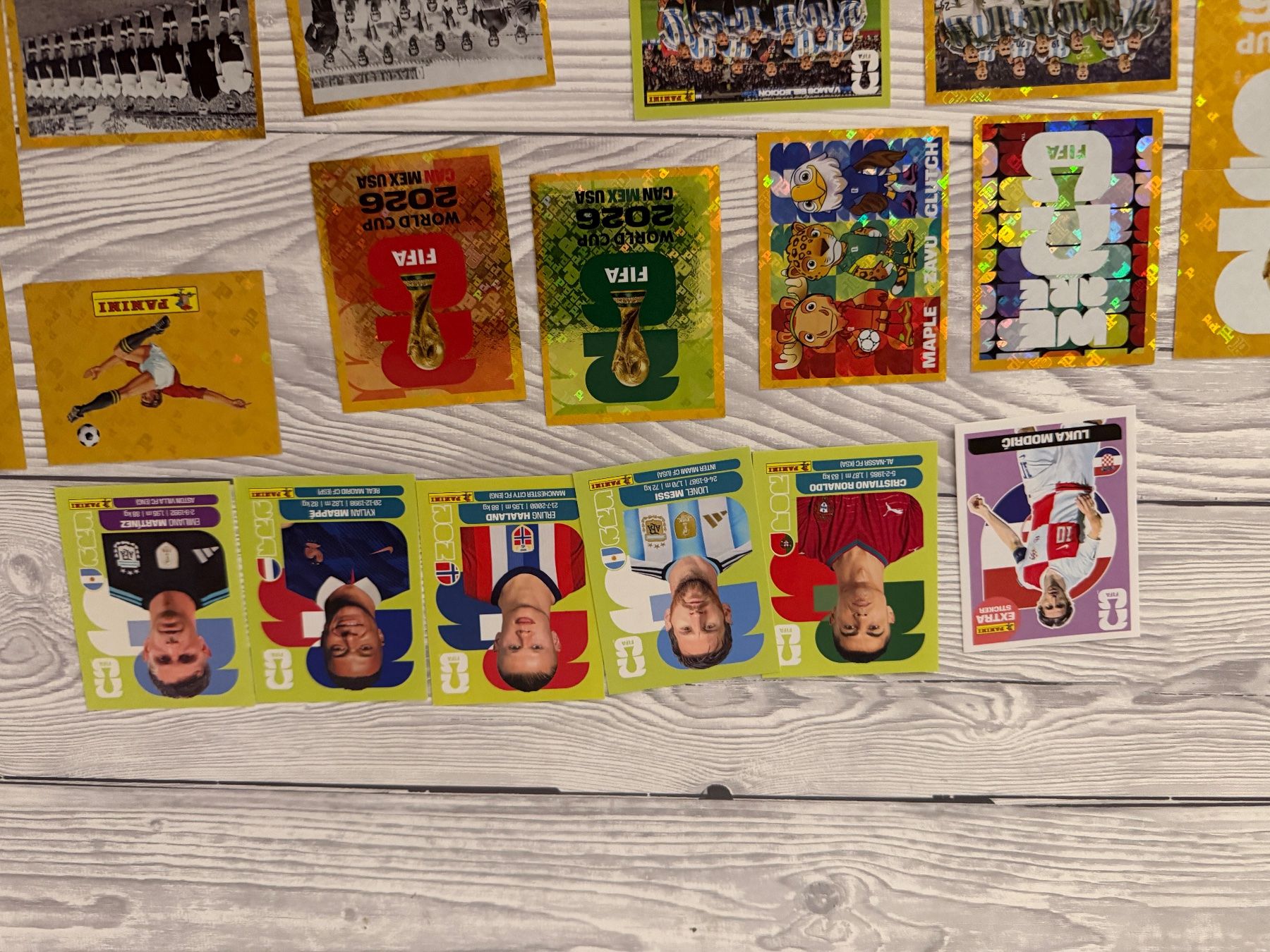 Aufkleber: Panini Ronaldo Extra Sticker Modric Messi Mappe Haaland – Gebraucht aus Volketswil von sistersc 2