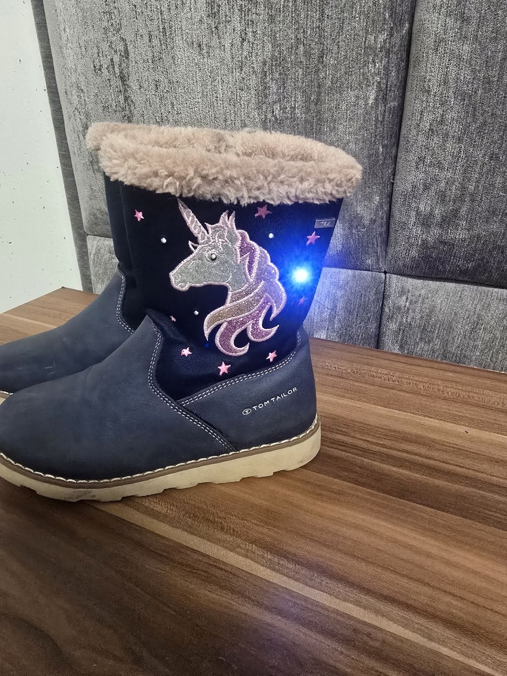 Tom Tailor Scarpe per ragazze: Tom Tailor Winterstiefel Gr.31 Mit Leuchteffekt – Usato da Salez venduto da Nellmm 2