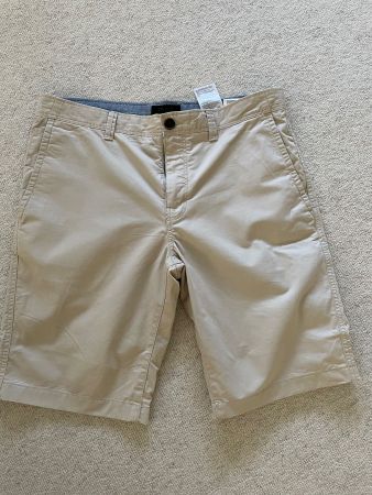 Bermudas 52. Bundweite 47.5 cm