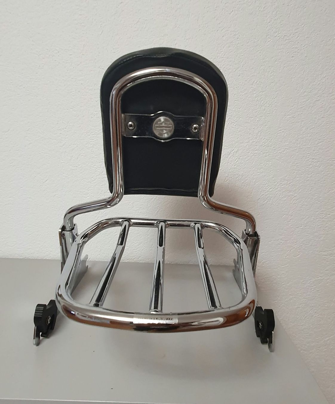 Harley-Davidson Topcase: Original Harley Davidson Sissybar hoch – Usato da Brienz BE venduto da 20donaldduck16 2
