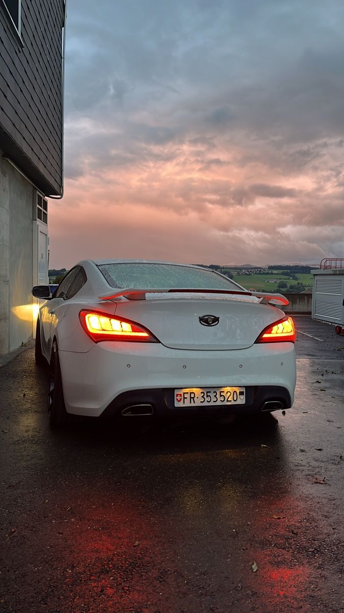 Hyundai Automobili: Hyundai Genesis coupe V6 3.8 – Usato da Vuadens venduto da vin_p8k5 5