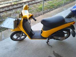 Piaggio Free Post 50ccm Roller / Scooter mit Frontträger