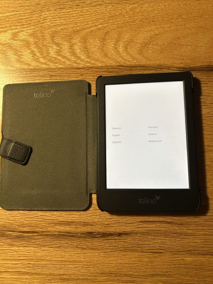 Tolino Tablettes PC: Tolino E-Reader mit Hülle guter Zustand – D'occasion à Kloten par baptist