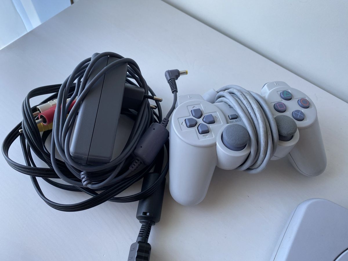 Sony Console: PS One mit OVP – Usato da gontenschwil venduto da JanKab311 3