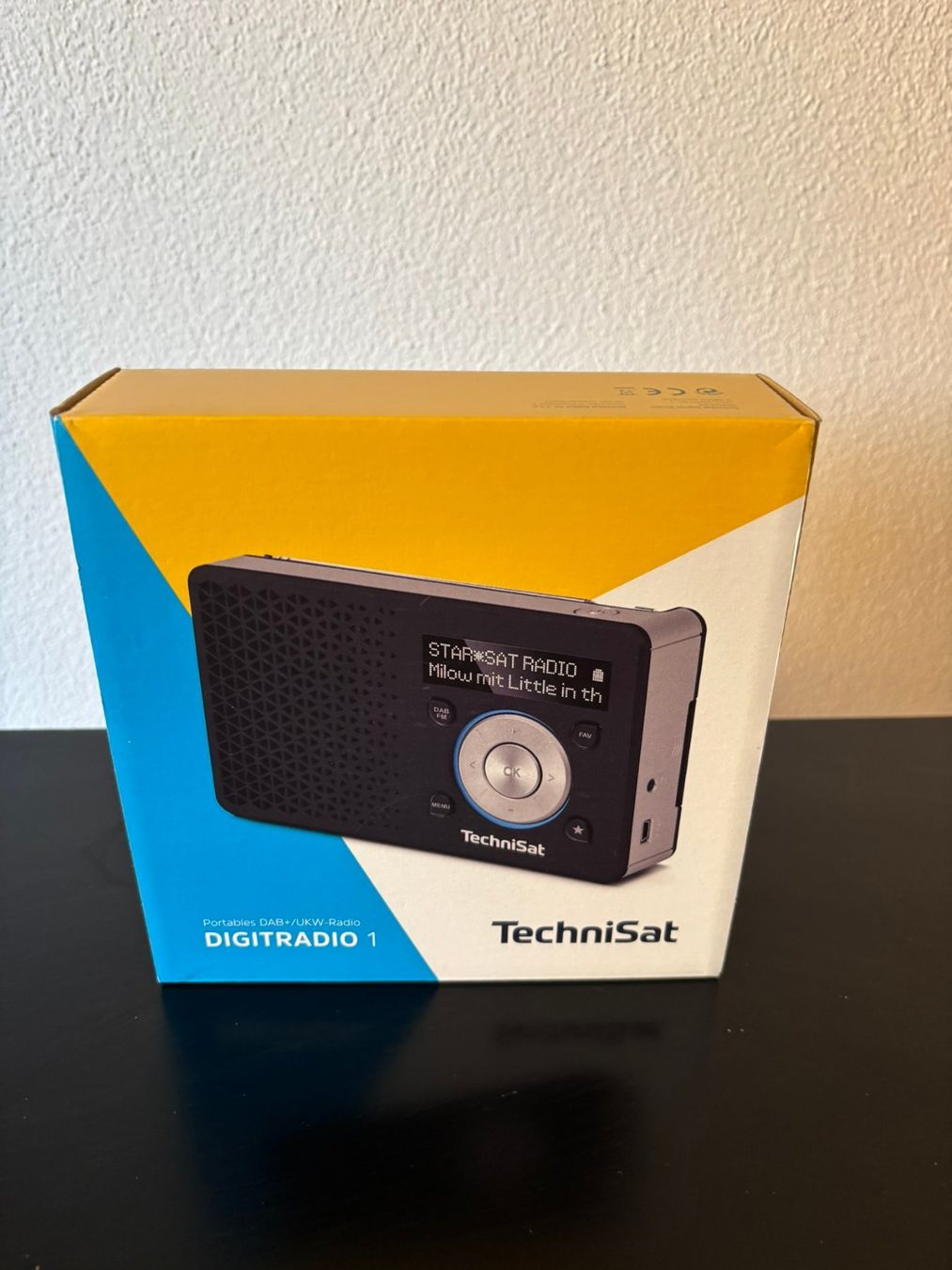 Technisat Radios: Technisat Digitradio1 DAB+ siber/schwarz – Neuf avec emballage d'origine à Lenzburg par franzwalter