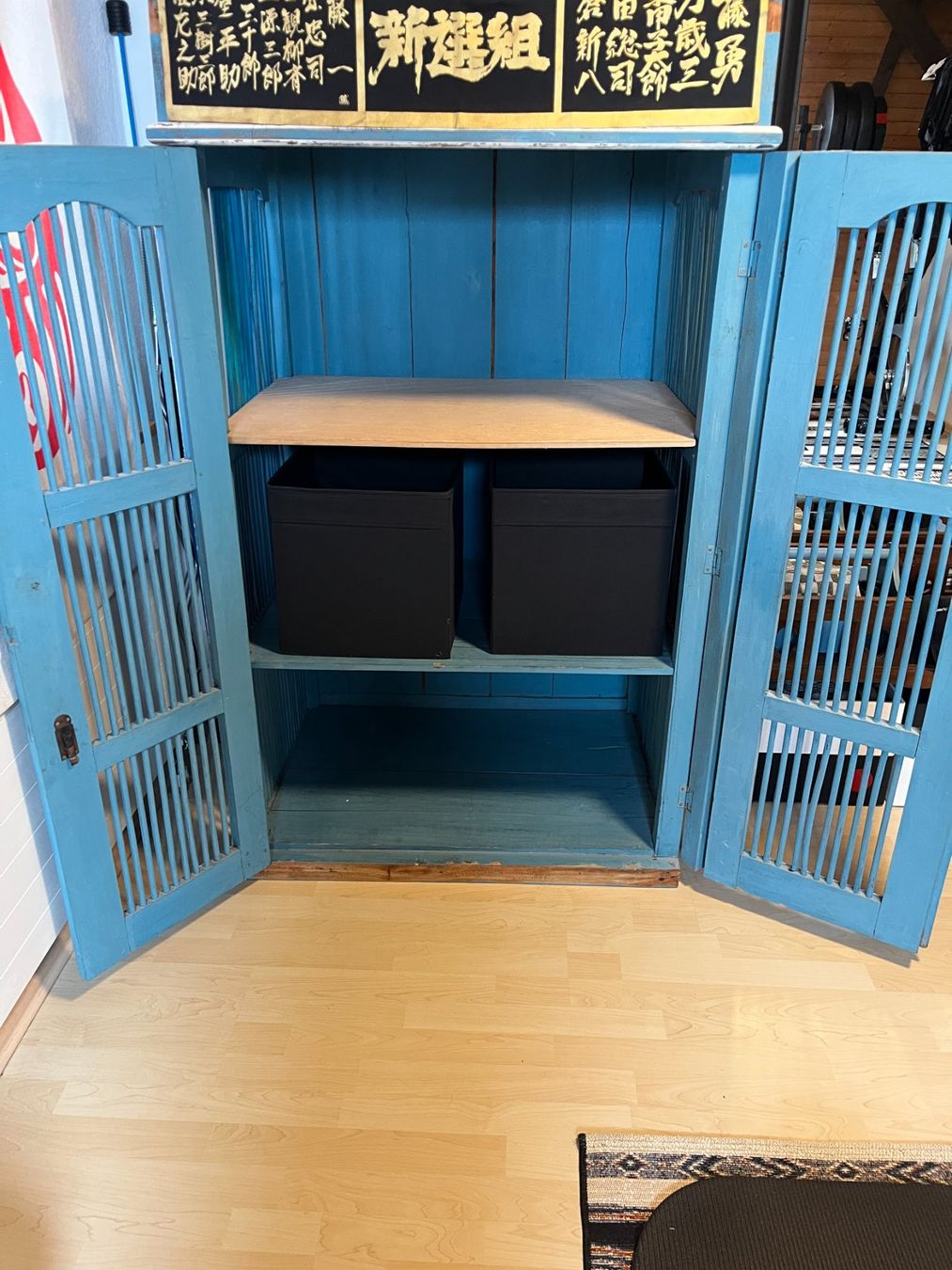 Armoires: Blauer indonesischer Schrank – D'occasion à Brugg AG par kja_86hm 3