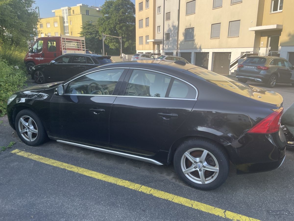 Volvo Automobili: Volvo S60 – Usato da Hünenberg See venduto da jan_gj9z 2