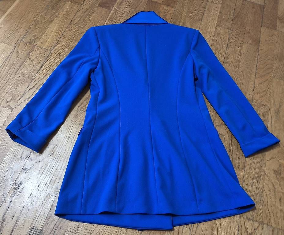 Completi & Tailleur: Anzug in royalblau Grösse S – Usato da Schliern b. Köniz venduto da elf2011 2