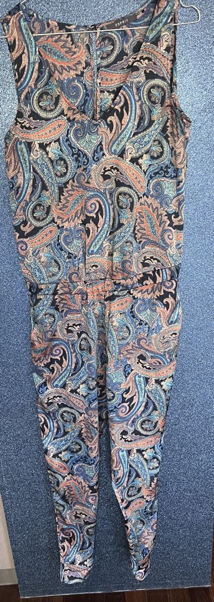 Esprit Tute: Jumpsuit Esprit Paisley Gr. 36 – Usato da Winterthur venduto da Knueffchen