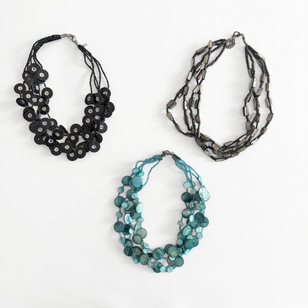 Altri gioielli: Lot de 3 Colliers – Usato da Vevey venduto da secondlifevevey
