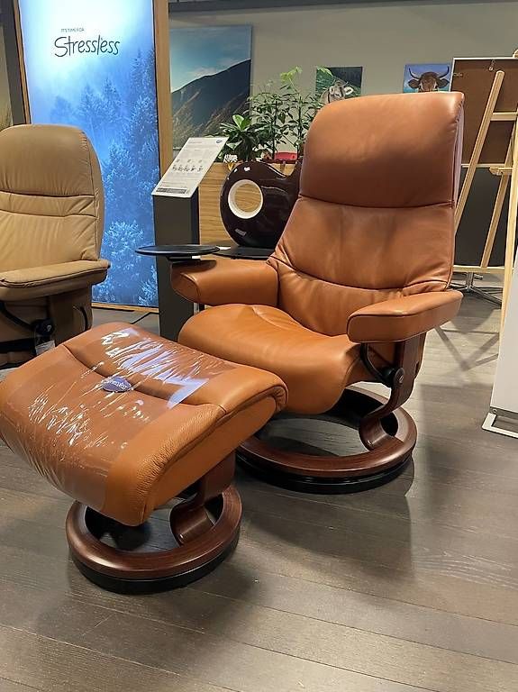 Poltrone: Stressless® View (M) Classic Sessel mit Hocker – Usato da Volketswil venduto da wirzwohnen 1
