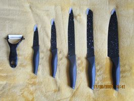 KÜCHEN-MESSERSET MIT 5 MESSERN UND SCHÄLER, 6-TLG, SCHWARZ