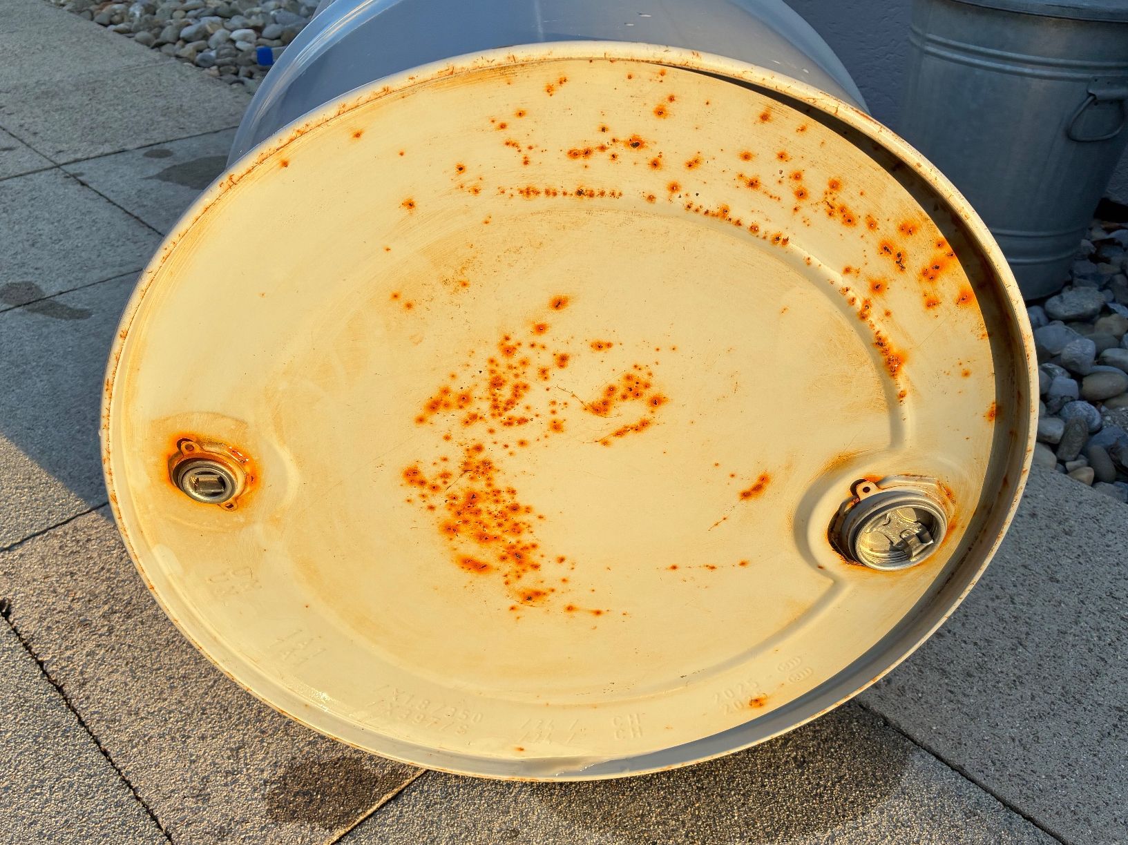Zubehör: Metallfass / Ölfass 200l – Gebraucht aus Horw von adler65 5