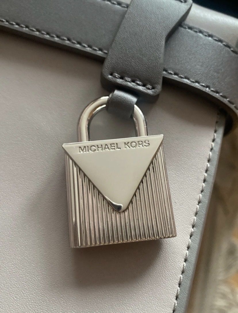 Michael Kors Borse da donna: Michael Kors Tatiana Leather Bag – Nuovo (secondo la descrizione) da Boudry venduto da Lusitano1139 7