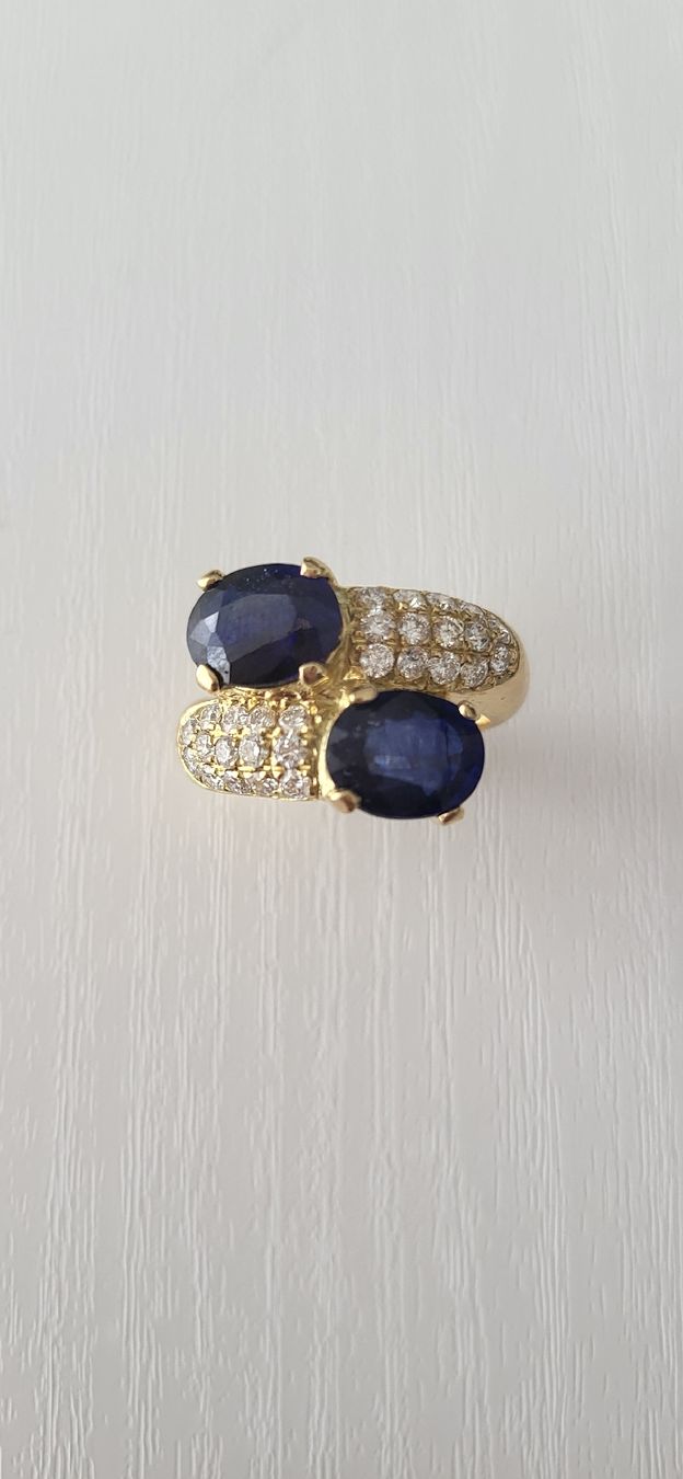 Anelli: Toller Safirring mit 28 Brillanten – Nuovo (secondo la descrizione) da Unterägeri venduto da Altgoldschmuck