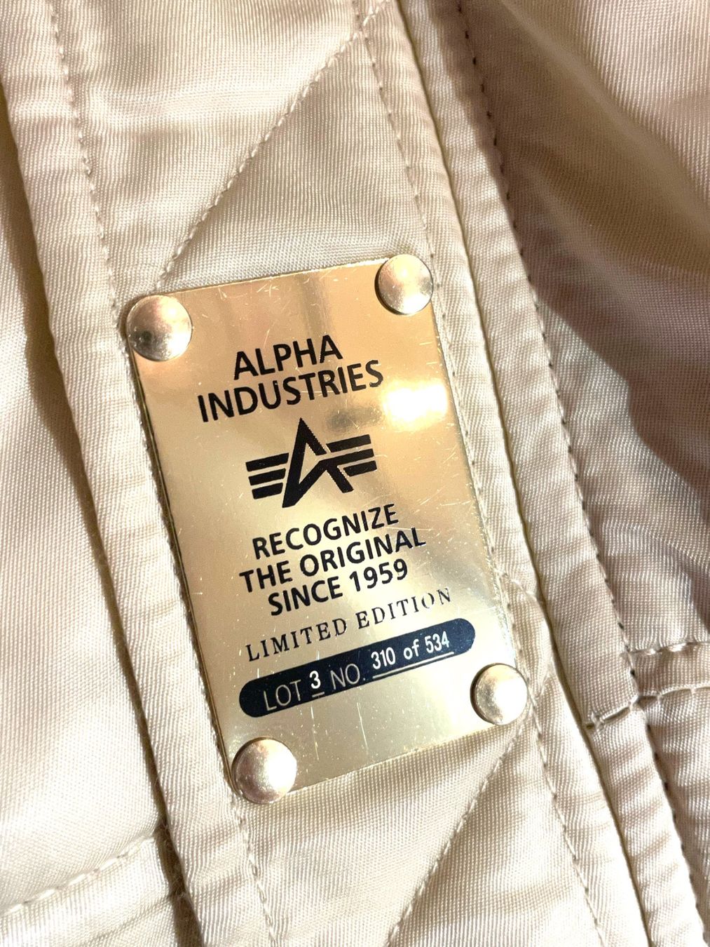 Diesel Giacche: ALPHA INDUSTRIES REVERSIBLE SOUVENIR JACKET SZ: L – Usato da Cortaillod venduto da Stay_Alive_vintage 9