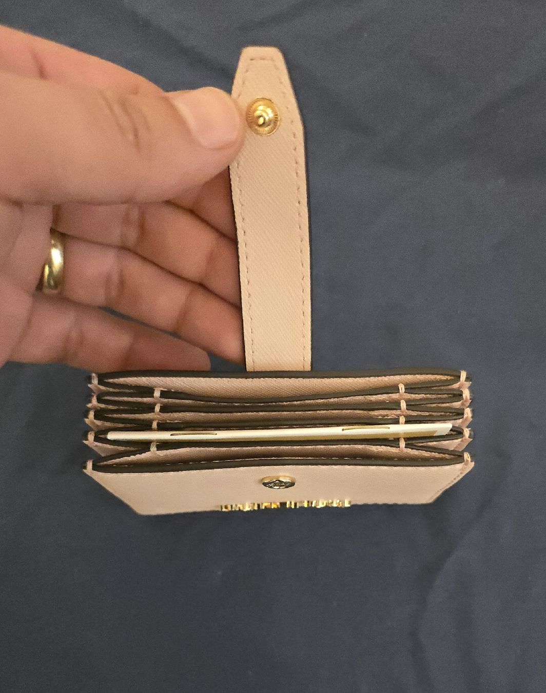 Michael Kors Altro in  Abbigliamento & Accessori: Michael Kors Kartenetui, Neu – Nuovo (secondo la descrizione) da Aristau venduto da rap_6nvq 1