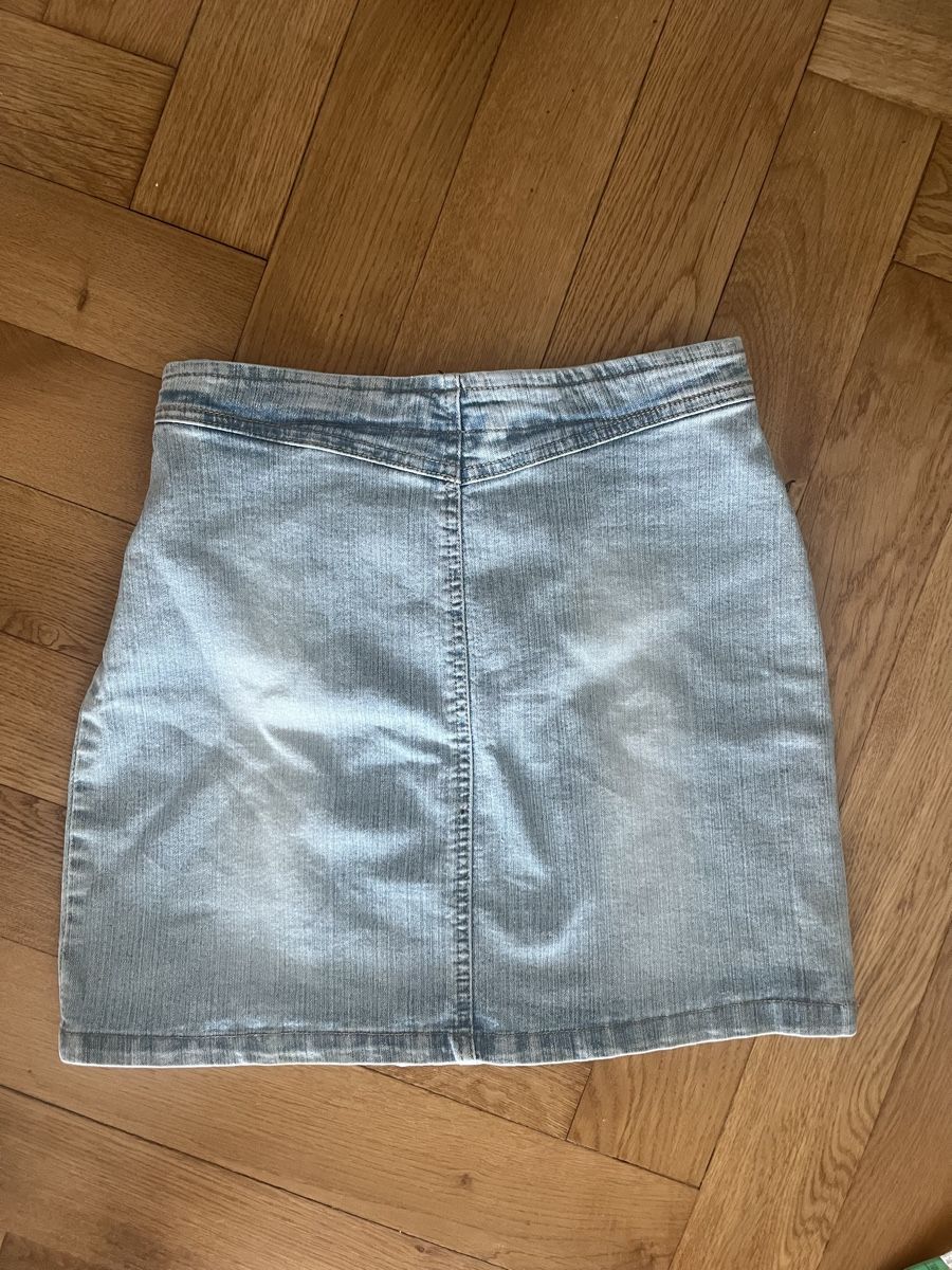 Gonne: Y2K denim skirt with belt  – Usato da Lausanne venduto da Lillielillie 2