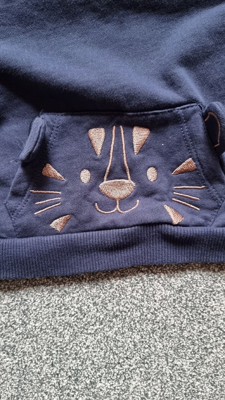 Maglioni & Felpe: Pull tigre 62 68 – Usato da Les Breuleux venduto da Mily1991 1