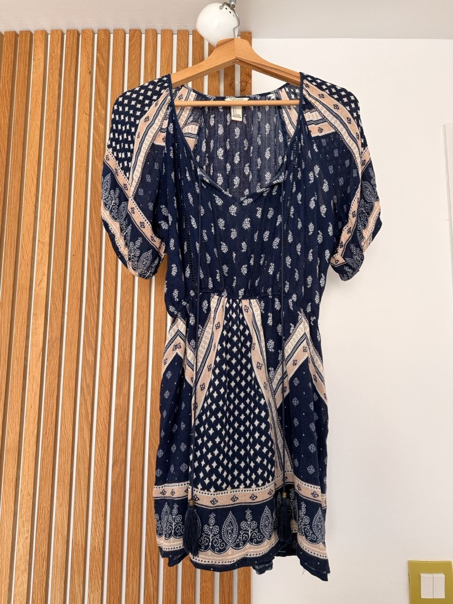 Robes: Boho Kleid dunkelblau Grösse S Muster kurzarm – D'occasion à Oberengstringen par Simone_Ro