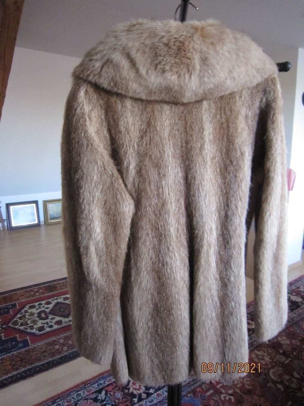 Giacche: Nutria-Pelzjacke – Usato da Lengnau AG venduto da Daenkelbach 1
