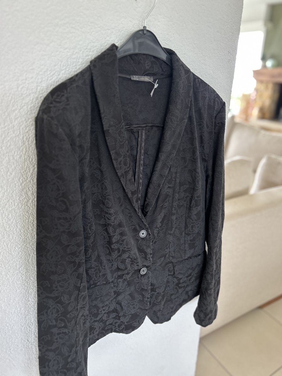 Nile Jacken: Nile Elegant Black embroidered Blazer, Size L – Neu (gemäss Beschreibung) aus Marin-Epagnier von Kty_1907 1