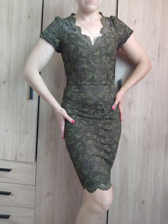 Guess Lace Sheath Dress Khaki Leaf Pattern V-Neck Size XS