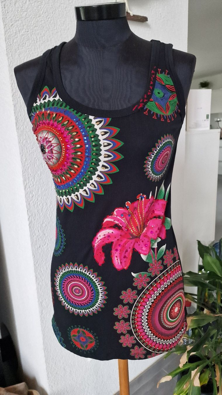Desigual T-shirt: Shirt Desigual oder Kopie – Usato da Wil  AG venduto da Kfloh
