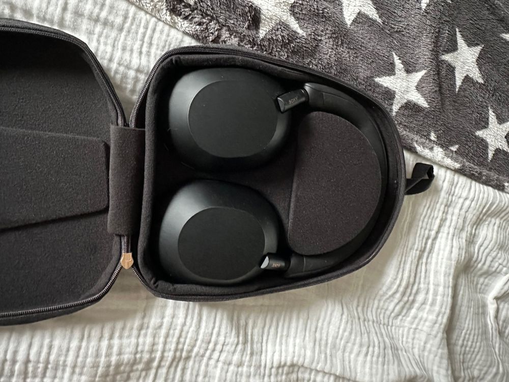 Sony Kopfhörer: Sony WH-1000XM5 Kopfhörer – Neu (gemäss Beschreibung) aus Köniz von ami_rf8d
