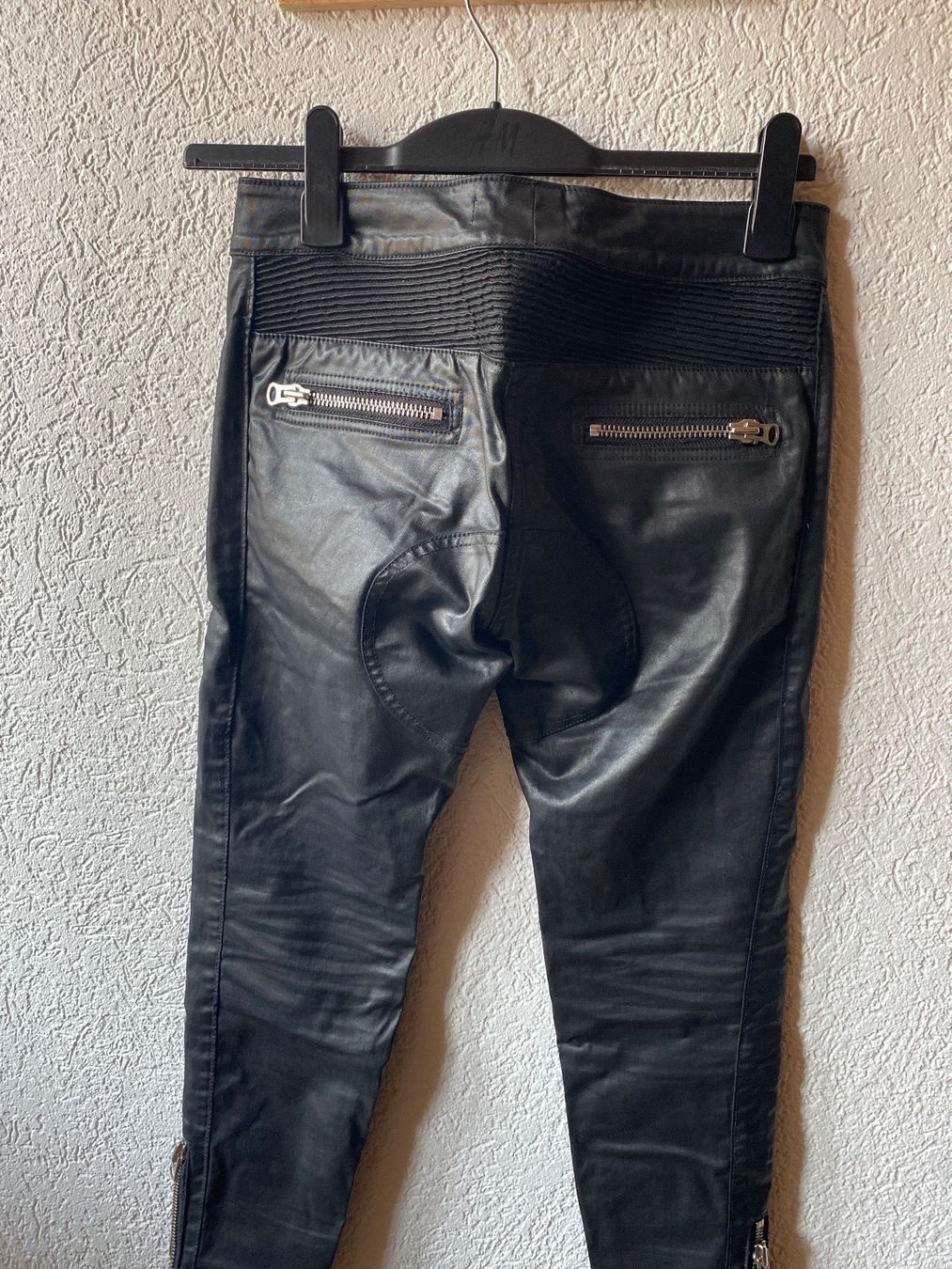 Isabel Marant Pantaloni: Isabel Marant biker Hose – Usato da St-Blaise venduto da sus_6wgz 1