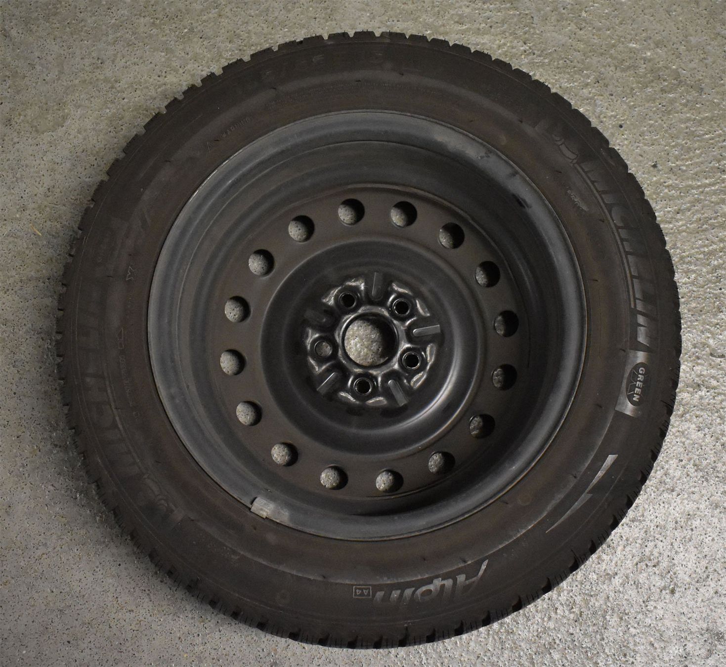 Michelin Pneus & Kompletträder: Roues neige pour Toxota Celica – Gebraucht aus Petit-Lancy von Pimose 2