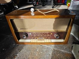 Grundig Radio Hi-Fi Zauberklang Holzgehäuse