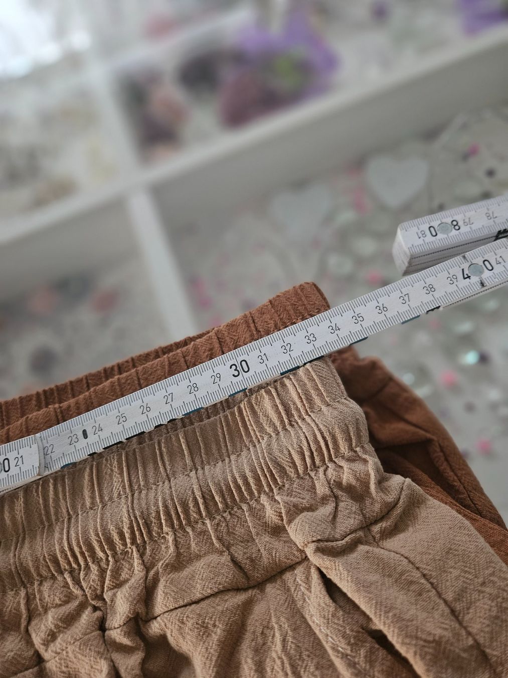 Lots de vêtements: Zwei Freizeithosen Leinen Baumwolle – Neuf (Voir description) à Unterägeri par Sleepbear 2