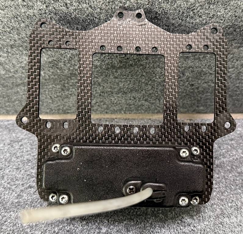 RC Modellbau: 2012-237 Mecatech Radioplatte & Empfängerbox Langes Chassis – Gebraucht aus Coldrerio von idi74